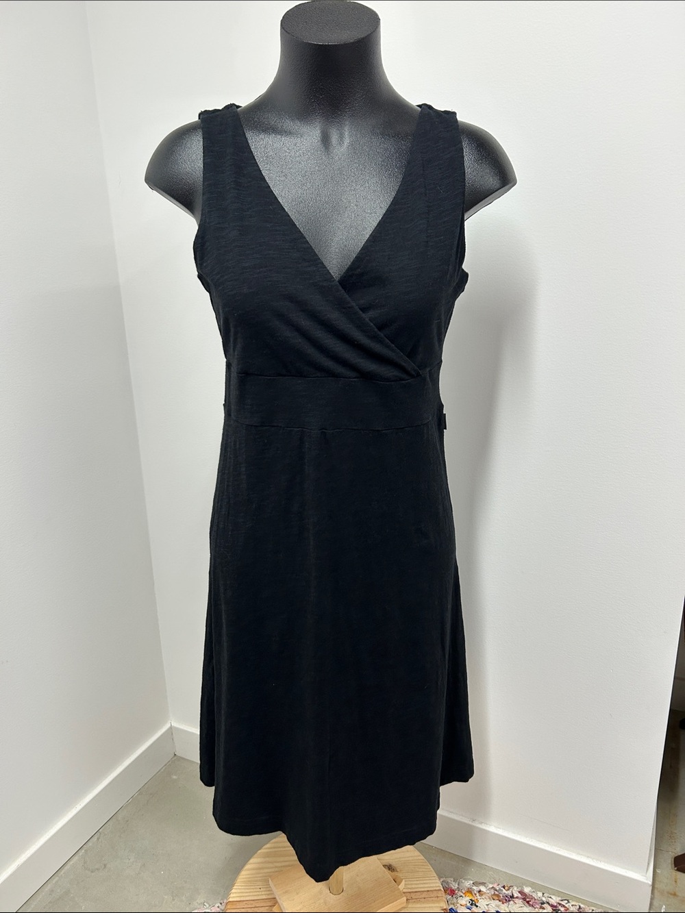 Eddie Bauer Black Surplice V-Neck Faux Wrap Knit Dress
